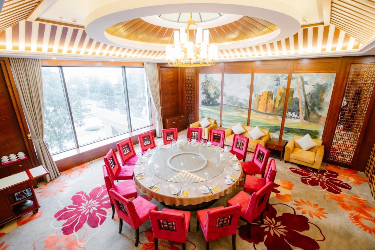 Grand Phoenix Hotel Bac Ninh Экстерьер фото